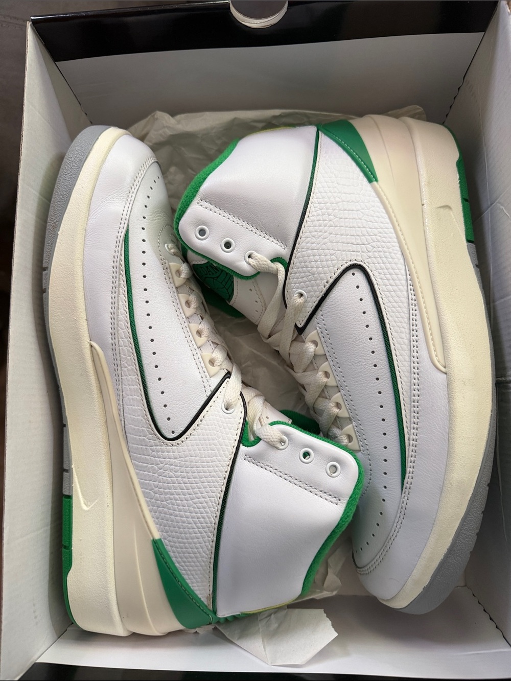 Retro Jordan 2 Lucky Green